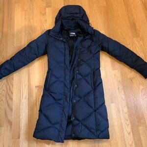 The North Face Miss Metro Down Parka in black